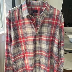 UNTUCKIT button up shirt